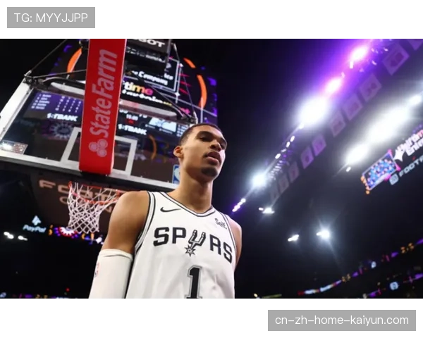 NBA常规赛：马刺击退热火，文班亚马数据全面引关注