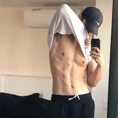 贾奕心